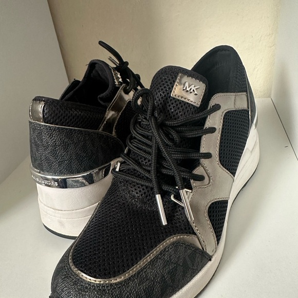 Michael Kors shoes women size 8.5 - Picture 5 of 7